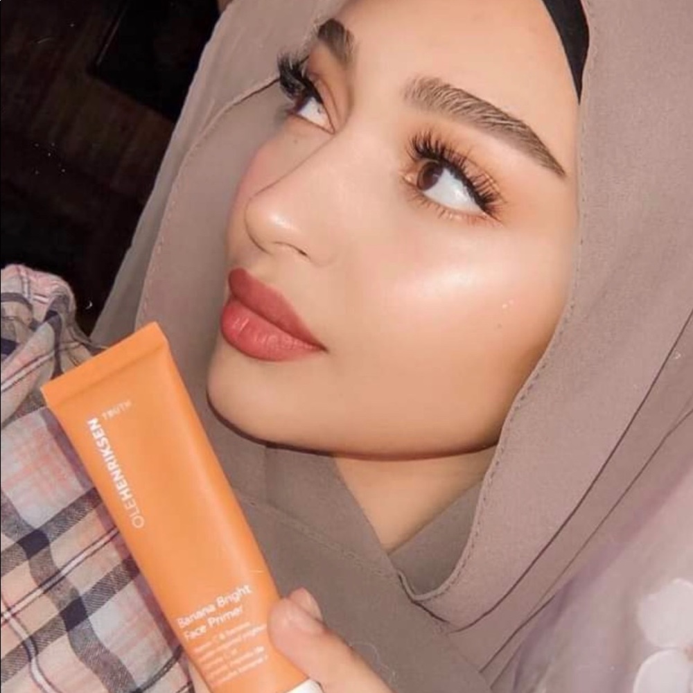 OLE HENRIKSEN Banana Bright Face Primer - Picture 2 of 14